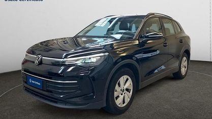 Gebraucht VW Tiguan Life 150 PS (110 kW) 2024 Schwarz SUV