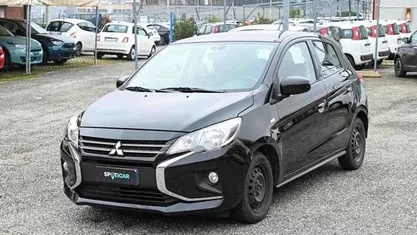 Nero Usata 2022 Mitsubishi Space Star Invite Due volumi | 9900 € (Buon prezzo)