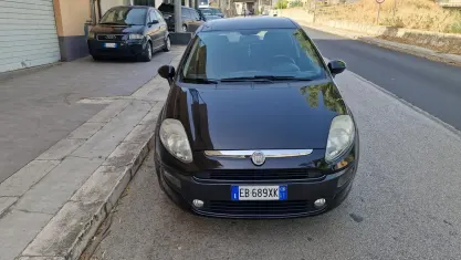 Usata Fiat Punto Evo Dynamic 75 CV (55 kW) 2010 Nero Utilitaria