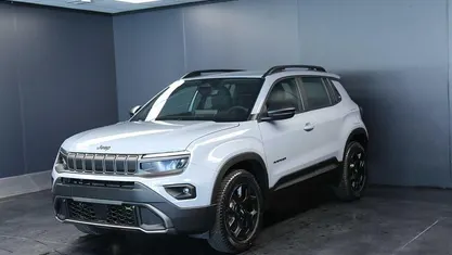 Nuova Jeep Avenger 136 CV (100 kW) 2026 Grigia SUV