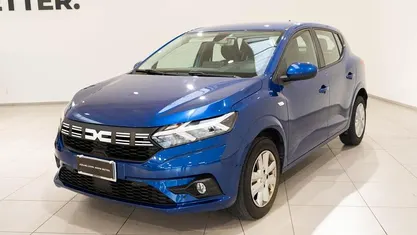 Usata Dacia Sandero Expression 101 CV (74 kW) 2023 Blu iron Berlina