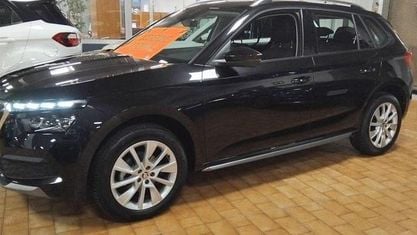 Begagnad Skoda Kamiq Style 90 HK (66 kW) 2022 Svart SUV