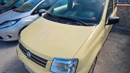 Usata Fiat Panda 75 CV (55 kW) 2007 Giallo Utilitaria