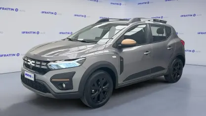 Usata Dacia Sandero Extreme 101 CV (74 kW) 2025 Bianco Utilitaria