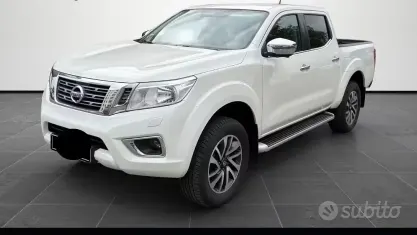 Usata Nissan Navara N-Connecta 190 CV (139 kW) 2016 Bianco Pick-up