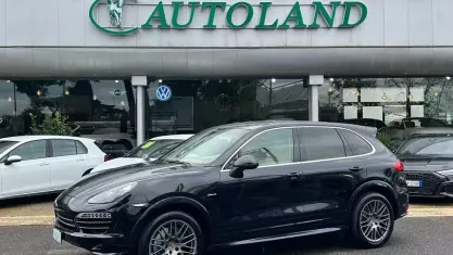 Usata Porsche Cayenne Sport 245 CV (180 kW) 2013 Nero metallizzato SUV