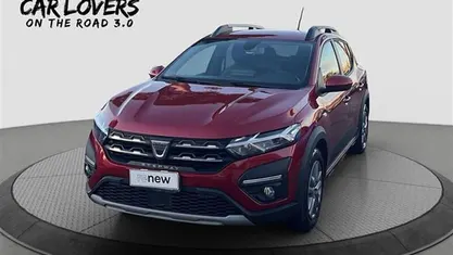 Rosso Usata 2023 Dacia Sandero Comfort Due volumi | 14.690 € (Buon prezzo)
