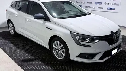 Bianco Usata 2019 Renault Mégane GrandTour Business Station wagon | 9900 € (Buon prezzo)