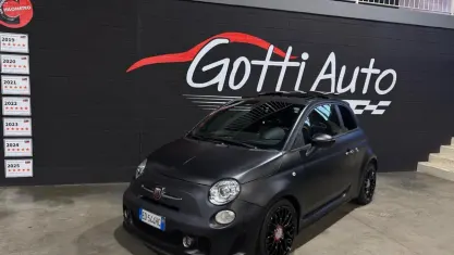 Usata Abarth 500 135 CV (99 kW) 2010 Nero Utilitaria