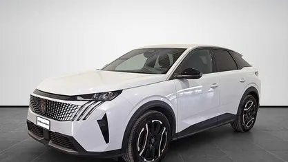 Usata 2025 Peugeot e-3008 Allure SUV | 32.997 € (Super prezzo)