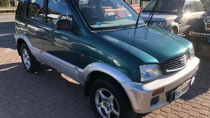 Usata Daihatsu Terios 86 CV (63 kW) 2001 SUV