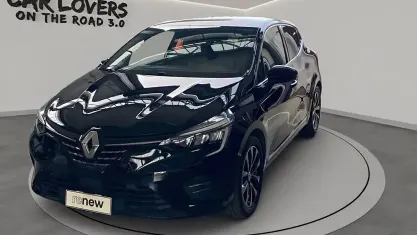 Usata Renault Clio Techno 145 CV (106 kW) 2023 Gne nero etoile Utilitaria