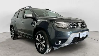 Grigio Usata 2022 Dacia Duster Prestige Tre volumi | 17.900 € (Buon prezzo)