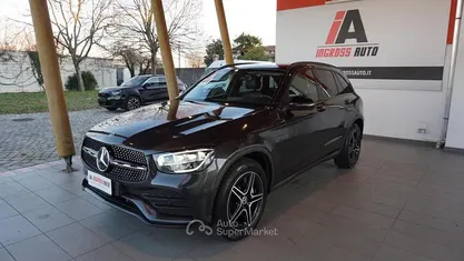Grigio Usata 2021 Mercedes GLC300e Premium SUV | 35.900 € (Cara)