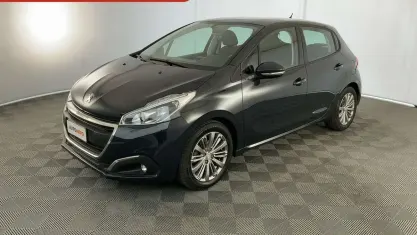 Usata Peugeot 208 Active 83 CV (61 kW) 2019 Grigio Utilitaria