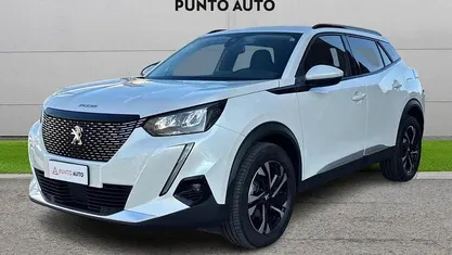 Usata Peugeot 2008 Allure 131 CV (96 kW) 2021 Bianco SUV