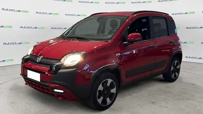 Usata Fiat Panda Cross Cross 70 CV (51 kW) 2024 Rosso Utilitaria