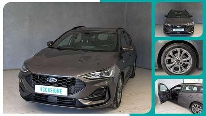 Usata Ford Focus ST-Line 116 CV (85 kW) 2023 Grigio Station wagon