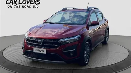 Rosso Usata 2022 Dacia Sandero Comfort Due volumi | 13.990 € (Buon prezzo)