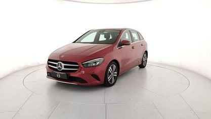 Gebraucht Mercedes B180 116 PS (85 kW) 2022 Rot Van / Kleinbus