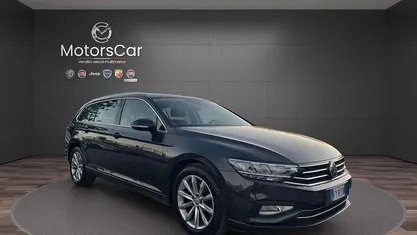 Grigio Usata 2020 VW Passat Business Station wagon | 11.990 € (Ottimo prezzo)