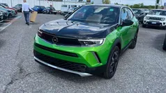 Verde/tetto nero Usata 2023 Opel Mokka-e Ultimate SUV | 23.490 € (Ottimo prezzo)