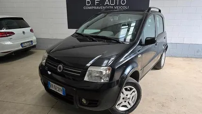 Usata Fiat Panda 4x4 Climbing 69 CV (50 kW) 2007 Nero Utilitaria