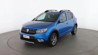 Blu Usata 2019 Dacia Sandero Essentiel Tre volumi | 9699 € (Buon prezzo)