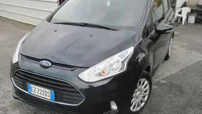 Usata Ford B-MAX 75 CV (55 kW) 2015 Nero Monovolume