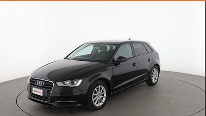 Käytetty Audi A3 Attraction 150 HP (110 kW) 2015 Musta Sedan