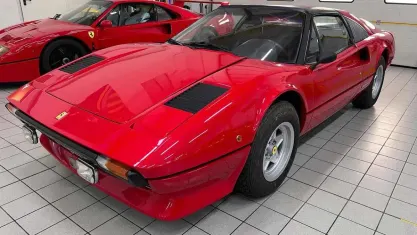 Usata Ferrari 208 155 CV (114 kW) 1981 Rosso Coupé