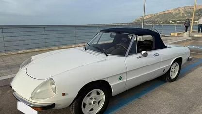 Usata Alfa Romeo Spider Veloce 131 CV (96 kW) 1970 Bianco Cabrio