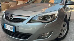 Grigio Usata 2009 Opel Astra Cosmo Tre volumi | 2950 € (Buon prezzo)