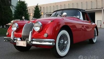 Usata Jaguar XK 193 CV (141 kW) 1950 Rosso Cabrio
