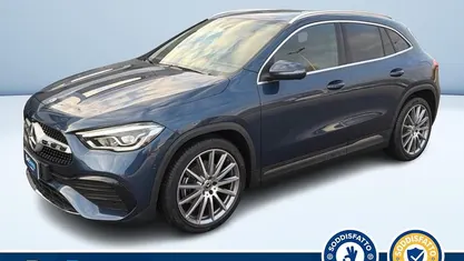 Blu metallizzato Usata 2022 Mercedes GLA200 Premium SUV | 27.900 € (Ottimo prezzo)