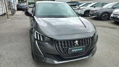 Usata Peugeot 208 GT 101 CV (74 kW) 2023 Grigio Utilitaria