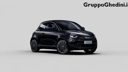 Nero Usata 2023 Fiat 500e La Prima Tre volumi | 26.000 €