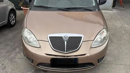 Usata Lancia Ypsilon 60 CV (44 kW) 2007 Marrone Utilitaria