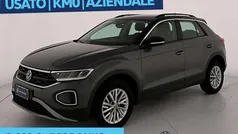 Indium grey metallizzato nero Usata 2024 VW T-Roc Life SUV | 28.500 € (Buon prezzo)