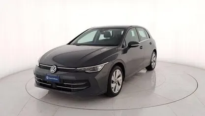 Grigio metallizzato Usata 2025 VW Golf VIII Style | 29.250 € (Super prezzo)