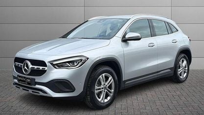 Käytetty Mercedes GLA250 160 HP (117 kW) 2023 Hopea Katumaasturi