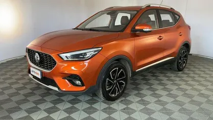 Usata MG ZS Luxury 106 CV (77 kW) 2023 Arancio SUV