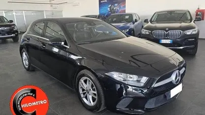 Usata Mercedes A180 Business 116 CV (85 kW) 2019 Nero Berlina