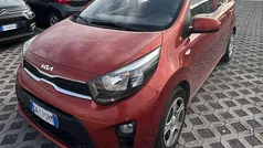 Rosso Usata 2023 Kia Picanto Urban Due volumi | 13.900 € (Buon prezzo)