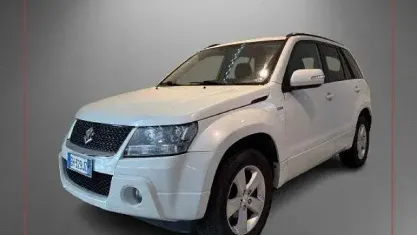 Usata Suzuki Grand Vitara 129 CV (94 kW) 2011 Bianco SUV