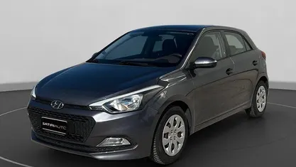 Grigio Usata 2017 Hyundai i20 Classic Berlina | 8500 € (Buon prezzo)