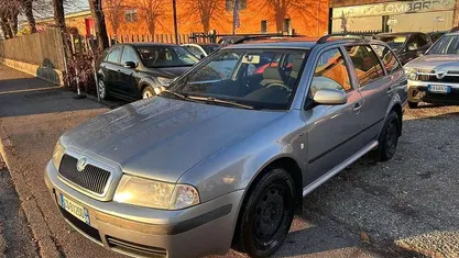 Usata Skoda Octavia Elegance 110 CV (80 kW) 2003 Blu/azzurro Station wagon