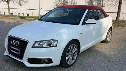 Usata Audi A3 Cabriolet Ambition 105 CV (77 kW) 2013 Cabrio