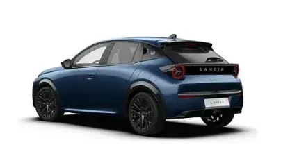 Nuova Lancia Ypsilon 101 CV (74 kW) 2026 Verde Utilitaria
