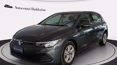 Usata 2022 VW Golf VIII Life Tre volumi | 20.700 € (Buon prezzo)